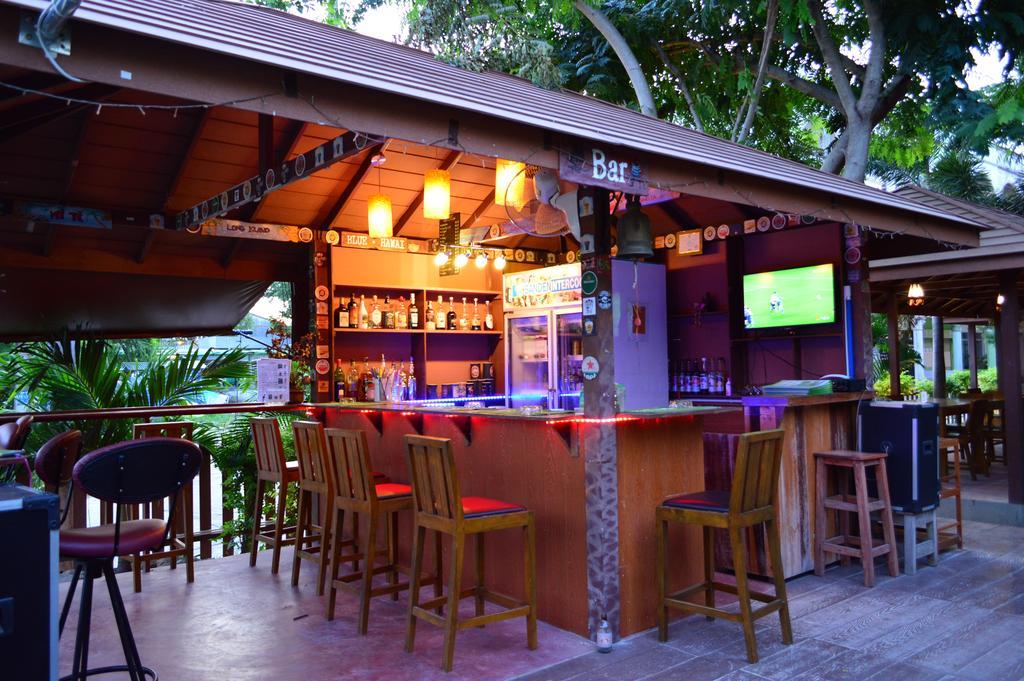 La Paillote Guest House Rayong Exterior photo