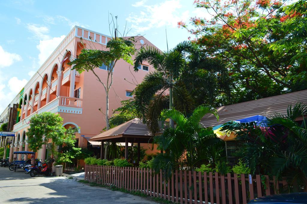 La Paillote Guest House Rayong Exterior photo