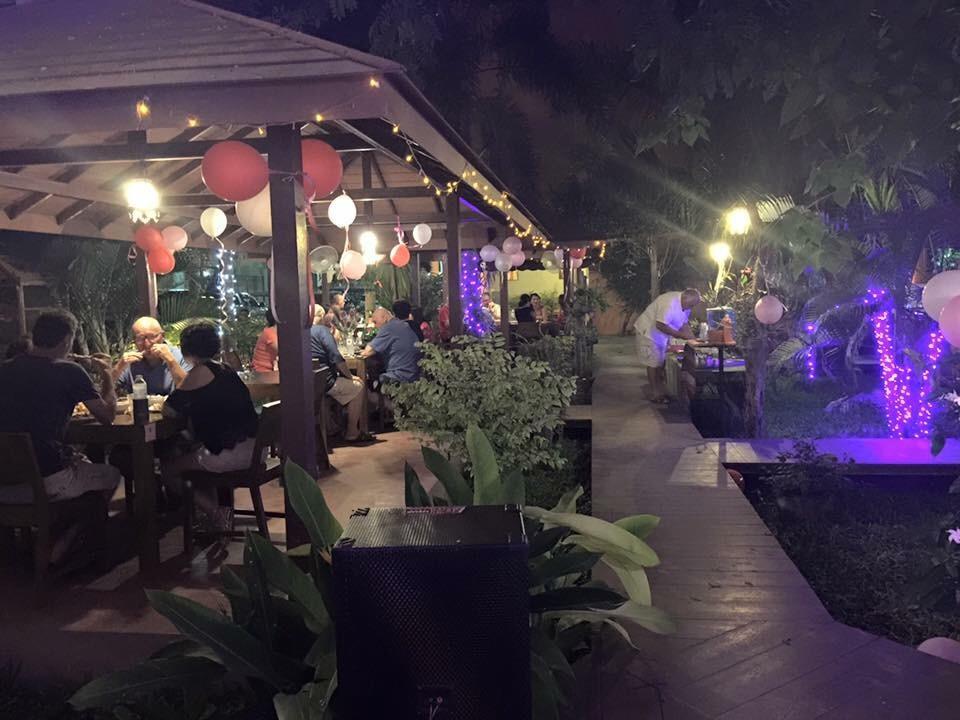 La Paillote Guest House Rayong Exterior photo