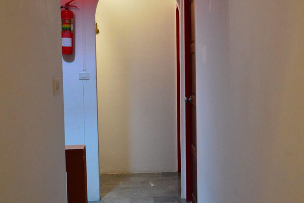 La Paillote Guest House Rayong Exterior photo
